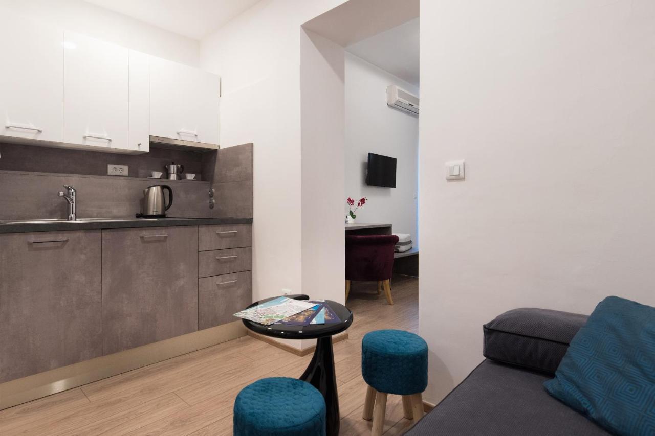 Beachfront Apartments Zanic 珀德垂那 外观 照片