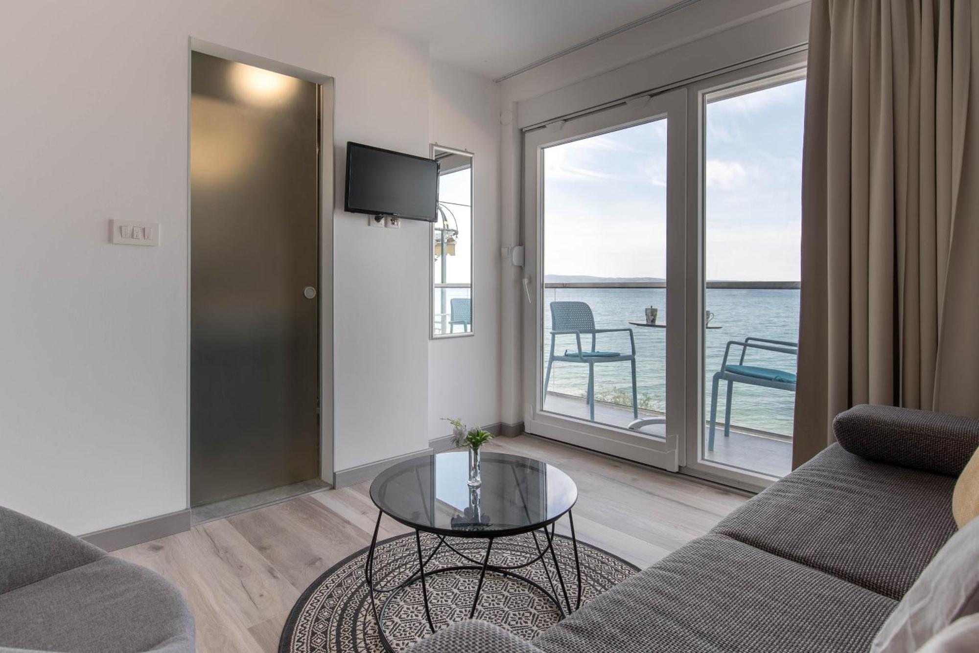 Beachfront Apartments Zanic 珀德垂那 外观 照片