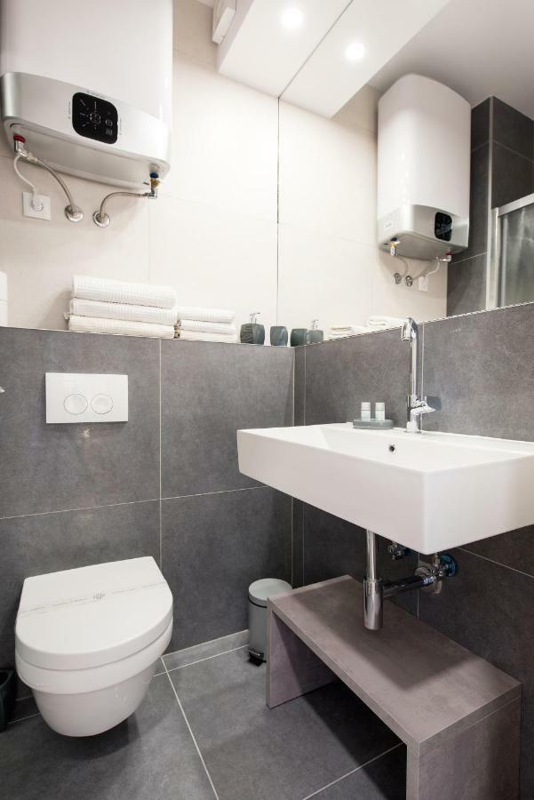 Beachfront Apartments Zanic 珀德垂那 外观 照片
